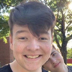 Meet your Posher, Ethan